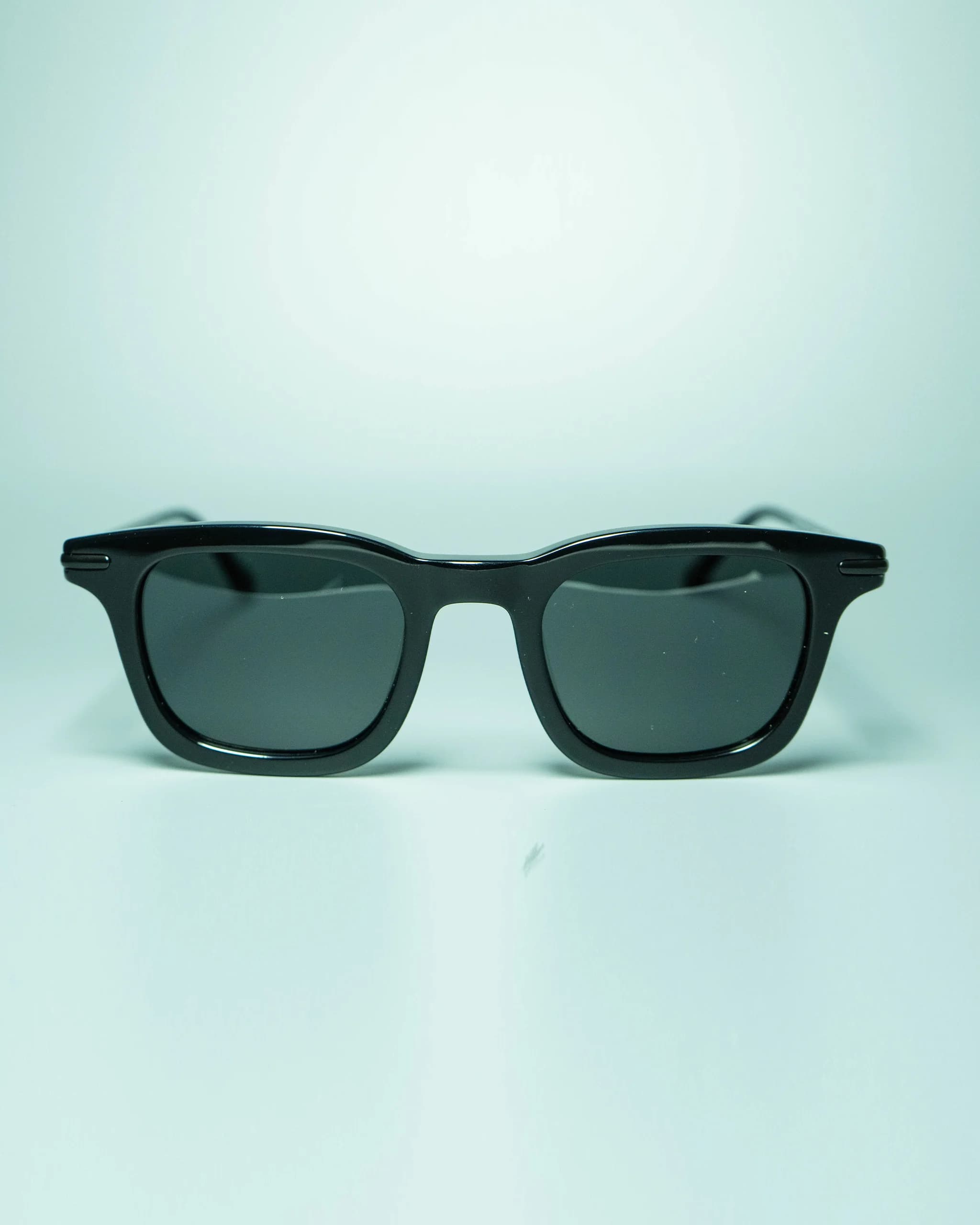 Altura Black – Unisex Square Sunglasses | Aureto
